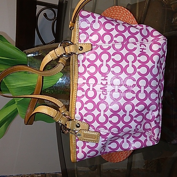 Coach Bag - Picture 3 of 7